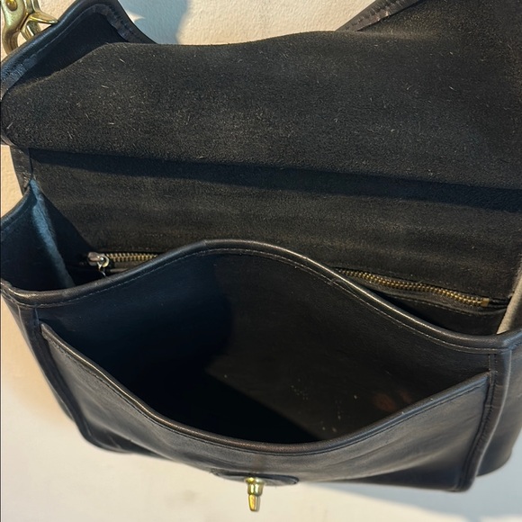 Vintage Coach Station Bag Black Leather Crossbody Bag - Picture 6 of 10